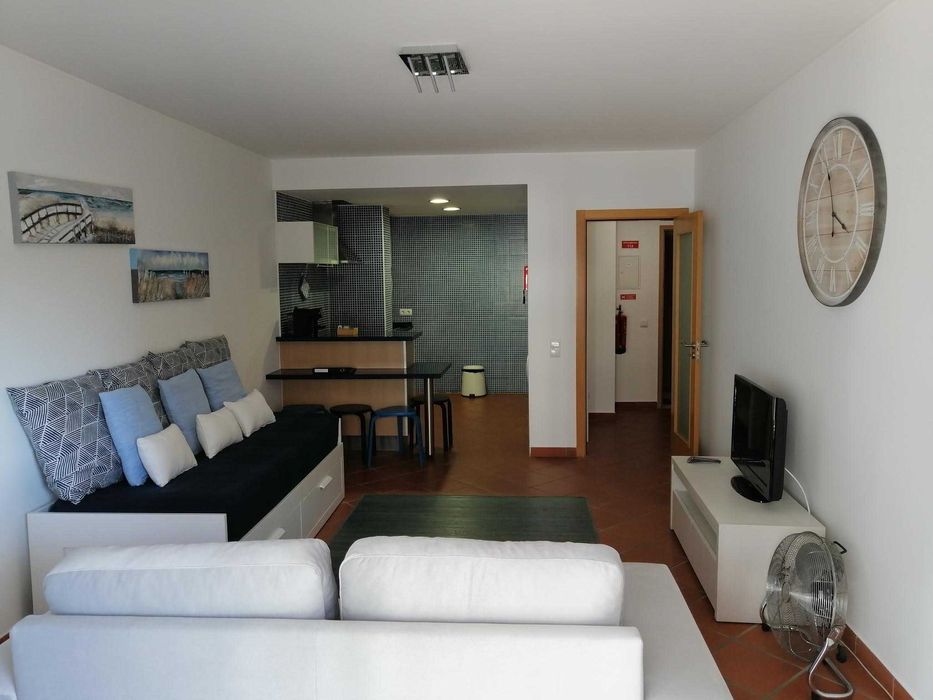 T1 c/ piscina, garagem, 100m praia Arm Pêra Algarve – FÉRIAS