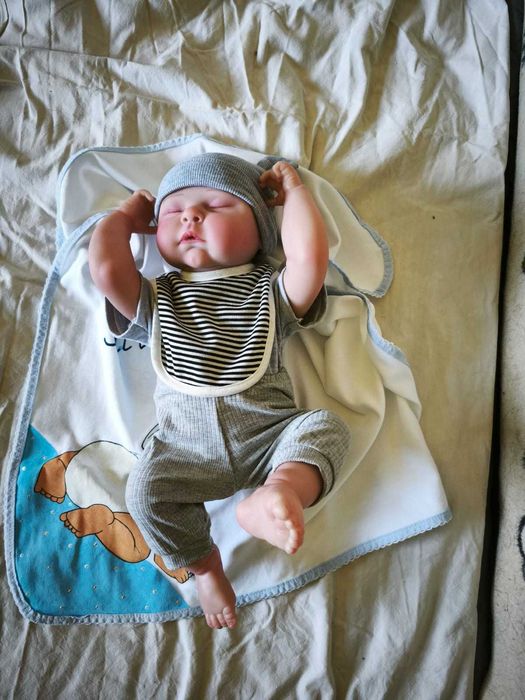 Boneco Menino muito bonito