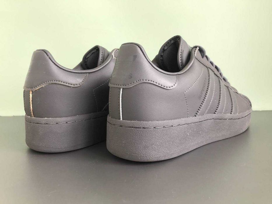 Кросівки Adidas Superstar XLG 43 1/3 р