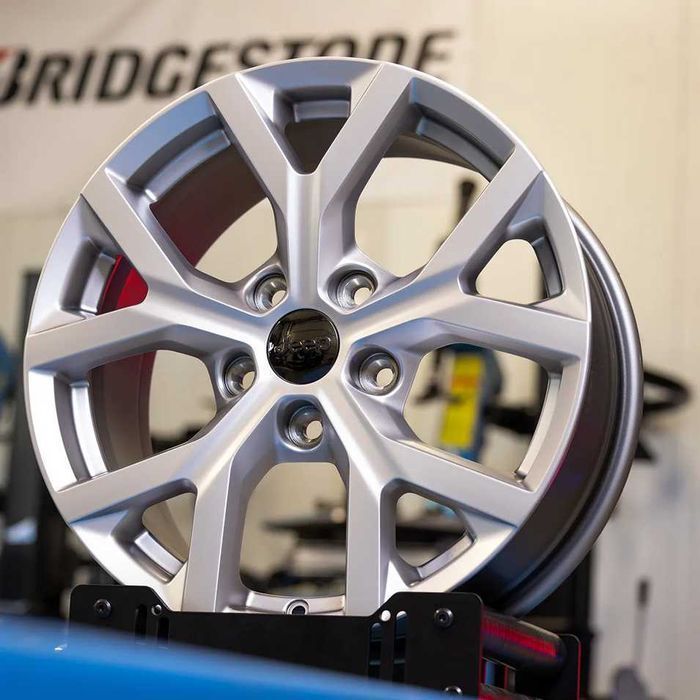 FABRYCZNIE NOWE Felgi JEEP 18" Grand Cherokee