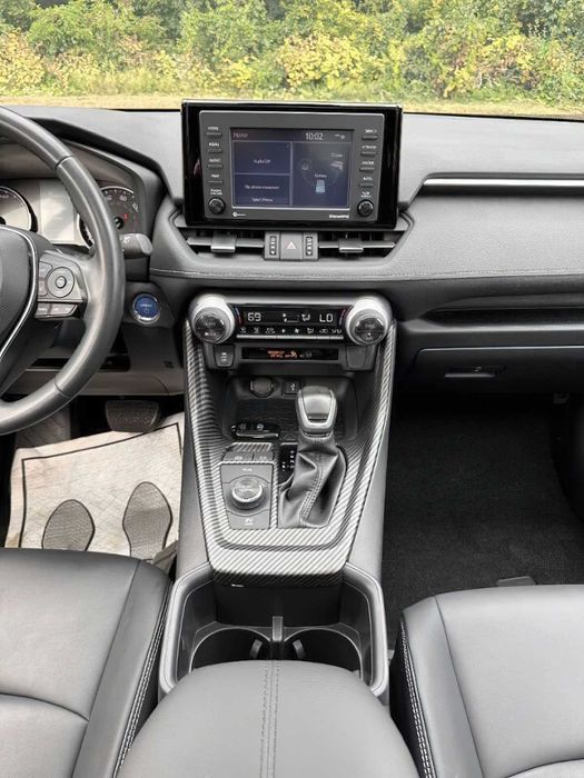 Toyota RAV4  XLE Premium      2022