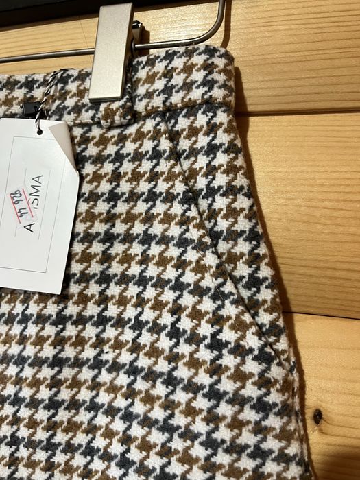 Тепла вовняна спідниця