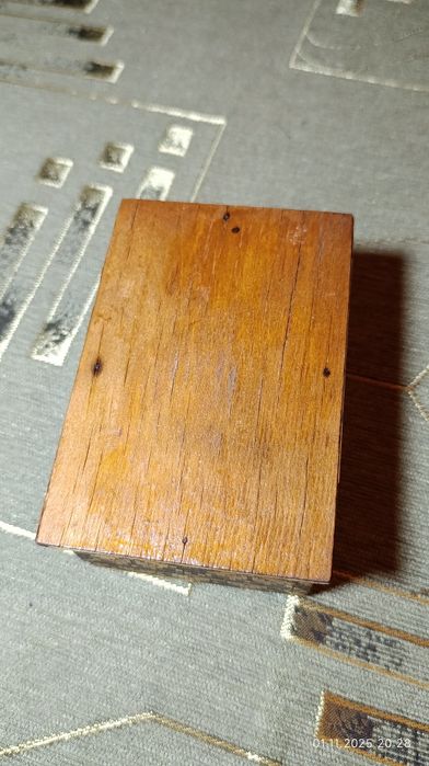 Шкатулка школи маркетрі інкрустації соломою