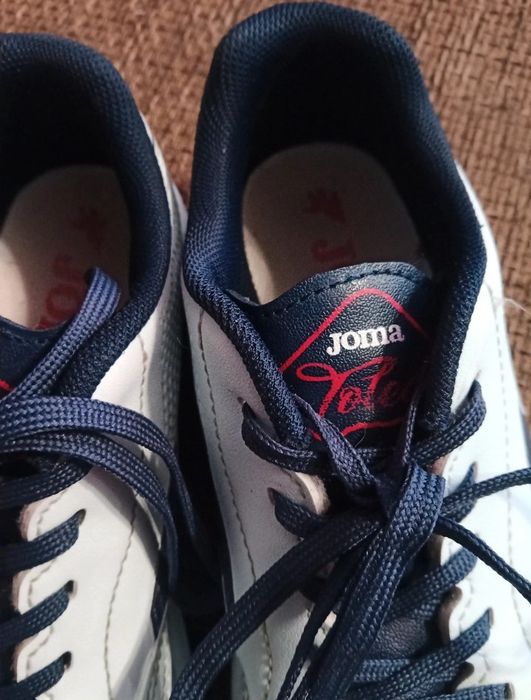 Buty halowe dziecięce JOMA TOLEDO JUNIOR 2505 Futsal roz. 34