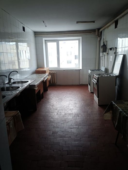 Оренда кімнати в гуртожитку