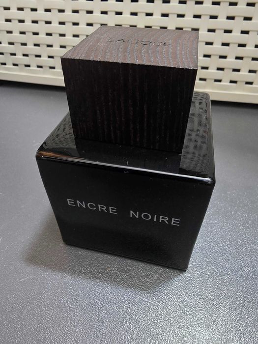 Encre Noire Pour Homme
