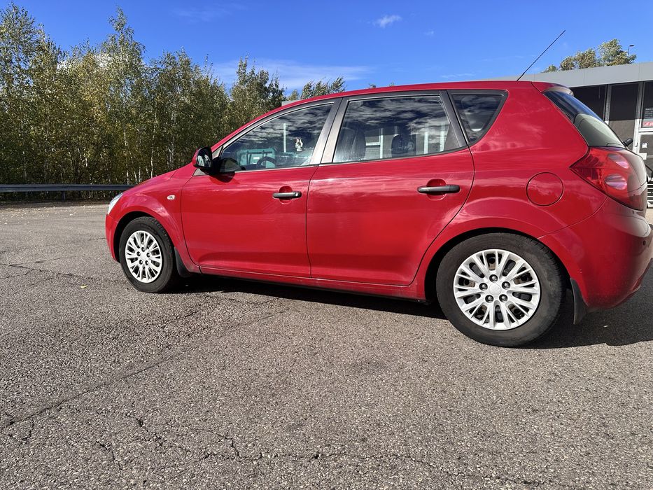 Samochod Kia ceed