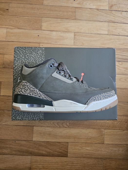 Jordan 3 tamanho 43