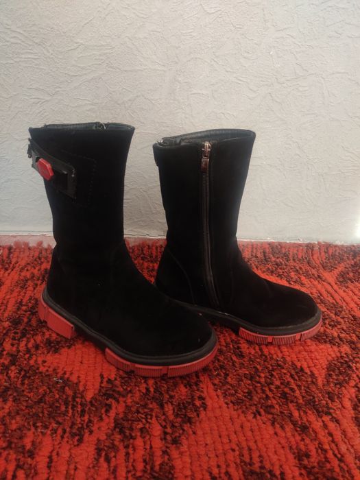 Чоботи для дівчинки зима