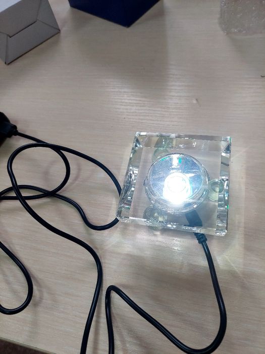 Светодиодная подставка для хрустальных фигурок.