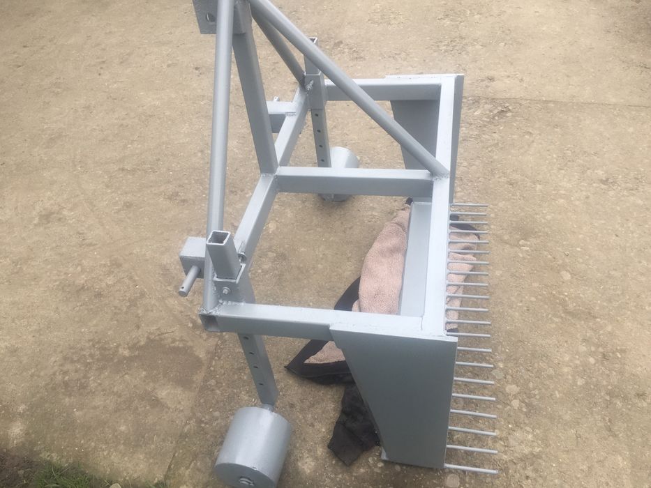 Скоба, підкопувач для часнику, цибулі, буряка