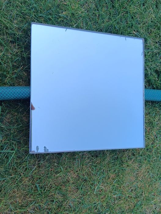 плитка зеркальная 20х20 см.