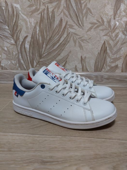 кросівки adidas оригінальні