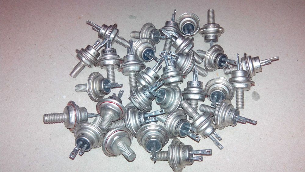 Тиристоры ТО125-12.5 КУ208Г пр-ва СССР