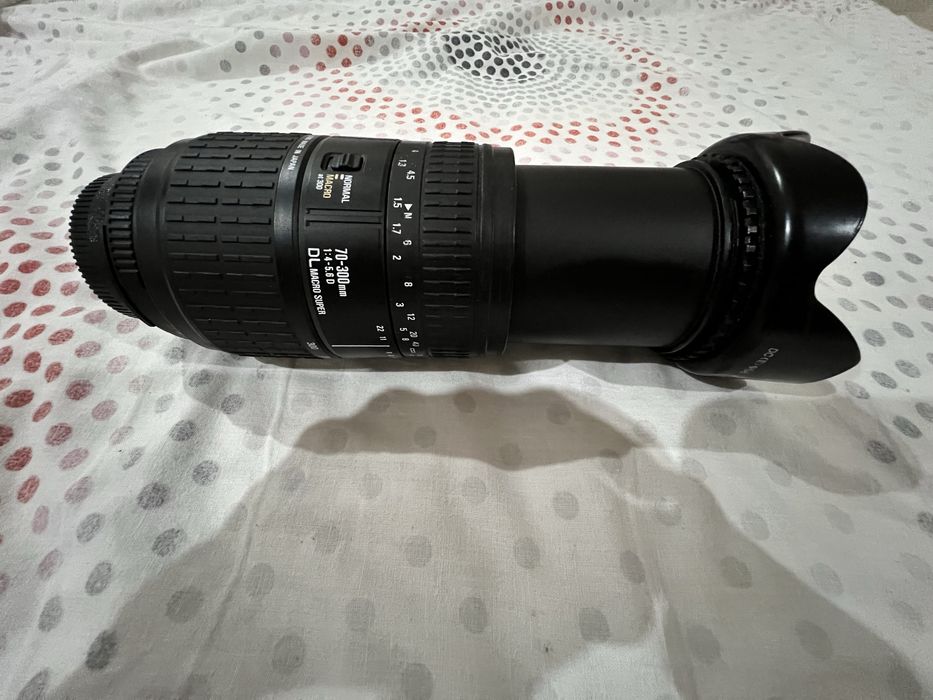 Objetiva Sigma 70-300mm f/4-5.6 DL Macro Super – Nikon