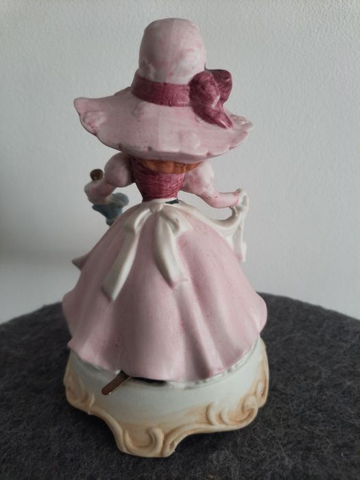 Pozytywka porcelanowa