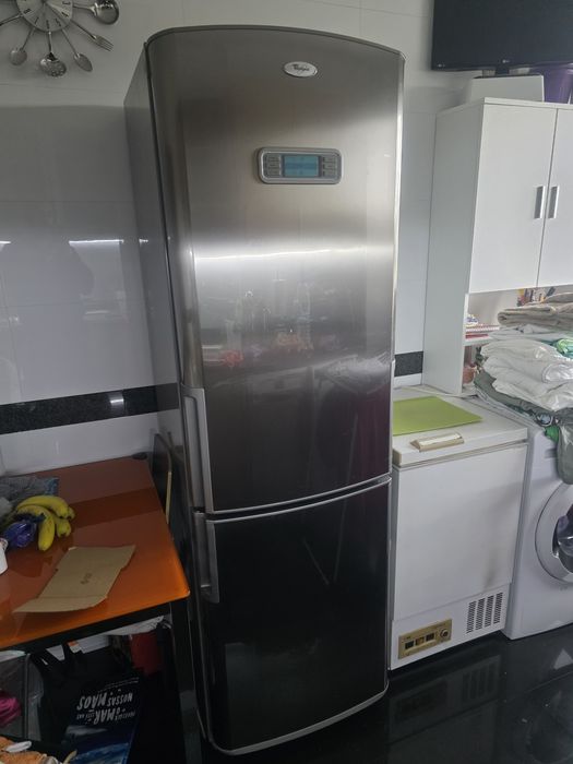 Frigorífico combinado Whirlpool INOX