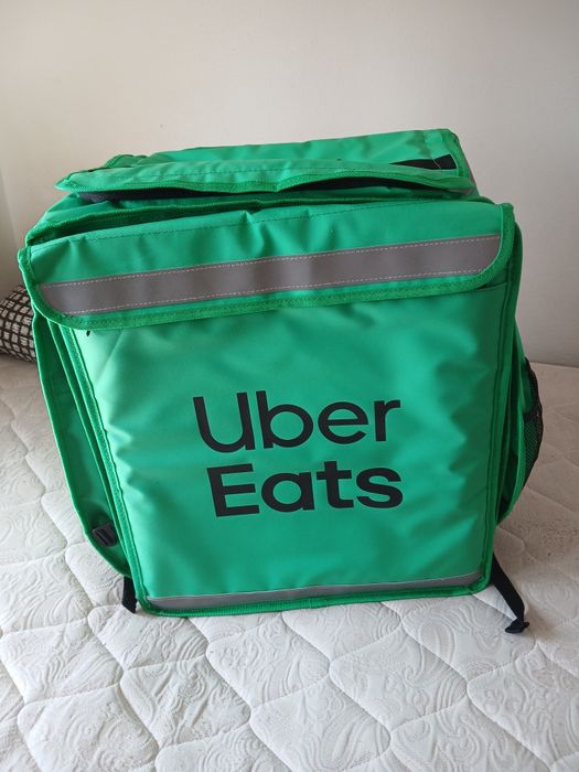 Capacete e mochila uber Eats
