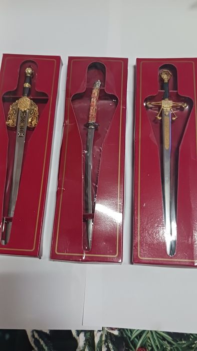 Punhais e espadas colecção