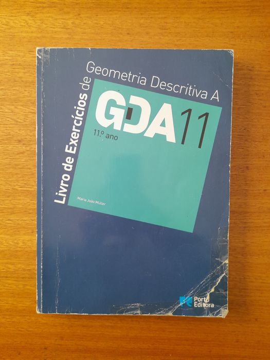 Livro de exercícios de geometria descritiva 11° ano Porto Editora