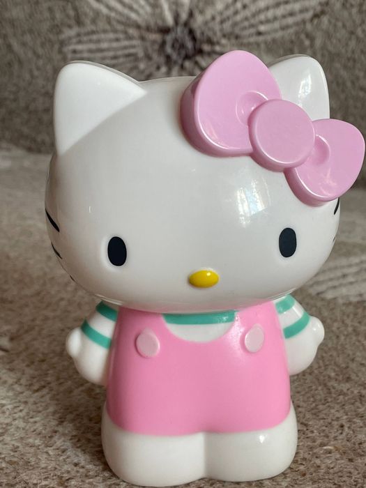 Підставка для ручок Hello Kitty Sanrio для пензликiв косметики