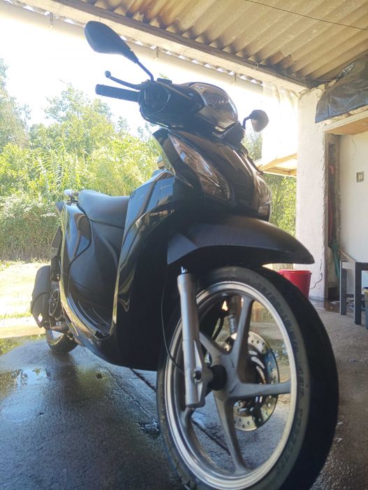 Vendo Moto 125 Honda Vision Ano 2019, perfeita em ótimo estado!