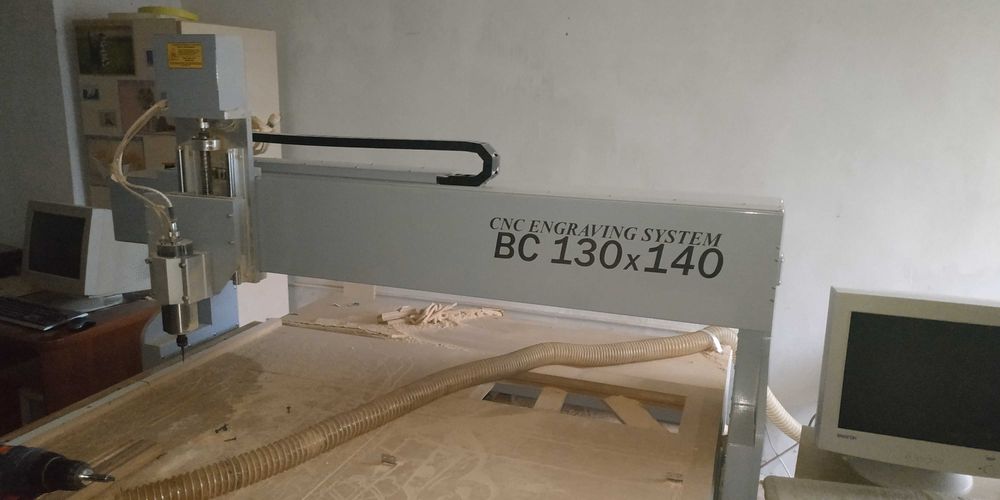 Діючий комплекс з виробництва меблів