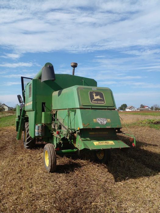 Комбайн Джон ДІР 1042