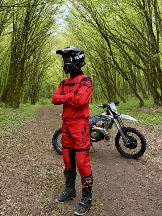 Мотокрос / ендуро костюми Alpinestars