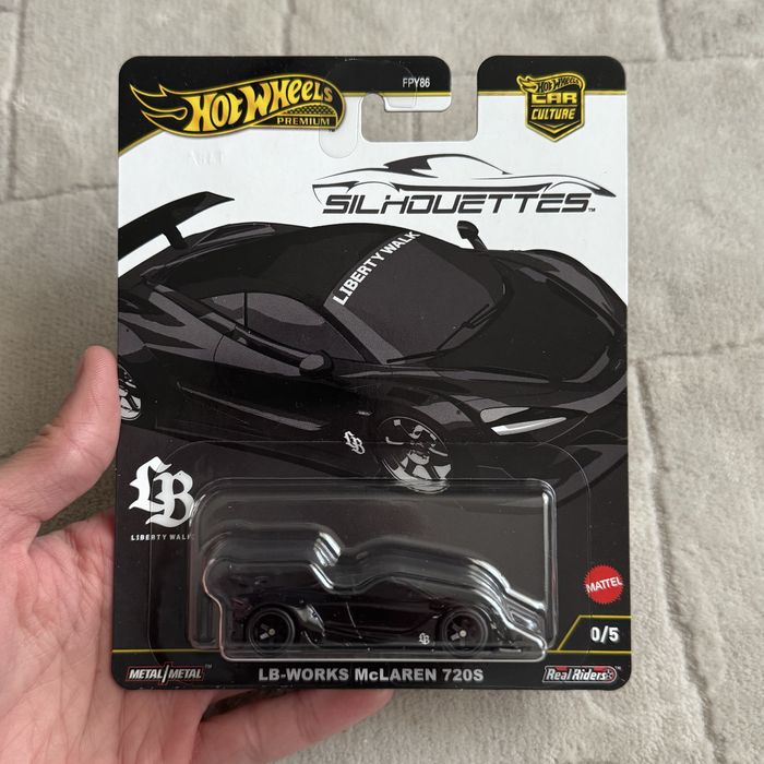 Hot Wheels Mclaren 720s chase