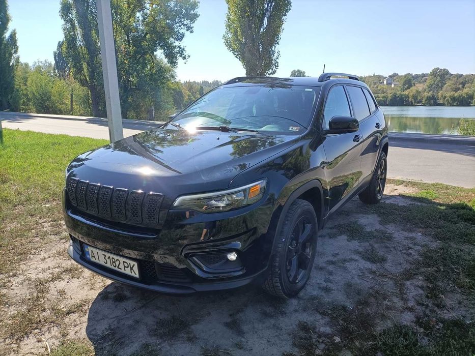 Jeep Cherokee Black