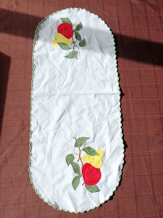 Panos bordados á mão