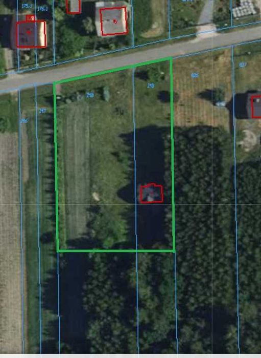 Sprzedam ładnie położoną, szeroką działkę z domem