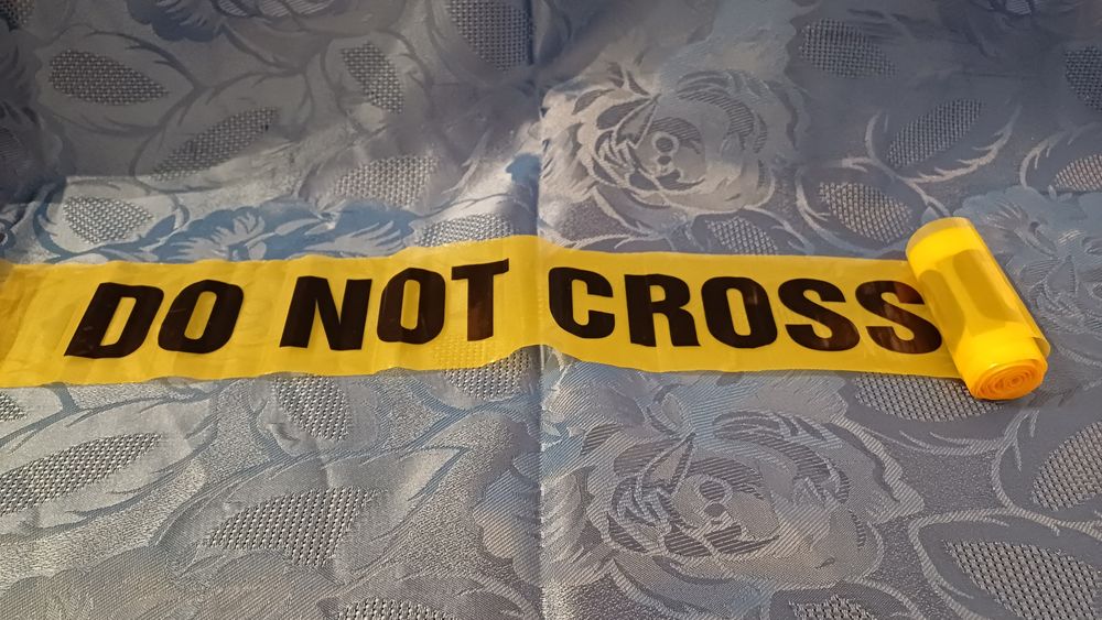 Taśma ostrzegawcza «DO NOT CROSS» / 5m