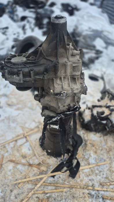 Коробка передач Nissan terrano ii 2.7td редуктор 33103-33g43