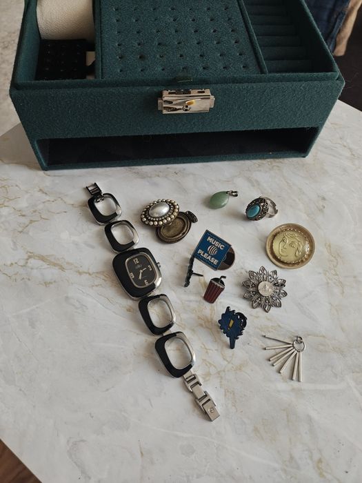 Stara biżuteria mix w kasetce