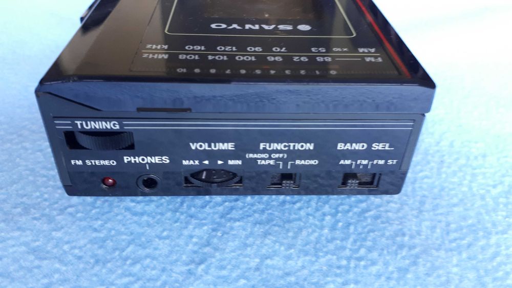 Walkman SANYO MGR61 z radiem