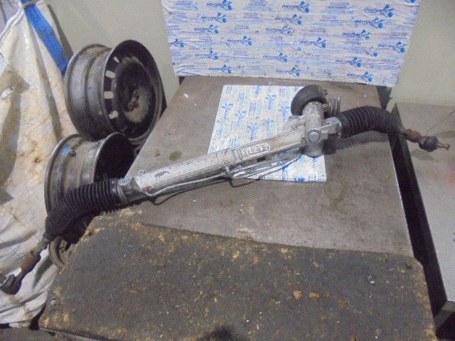 Caixa de direção VOLKSWAGEN Passat (3B3)