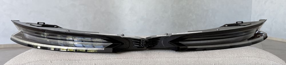 Комплект задніх фар Porsche taycan