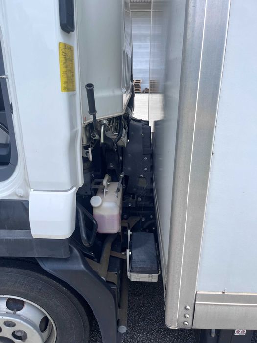 Isuzu Forward F110.210