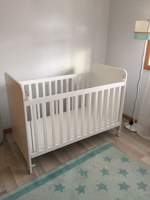 Cama bébé Ikea Sundvik c\ colchão
