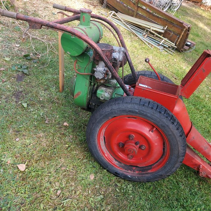 Bernard S.I.M.A.l Made in France Kosiarka  Traktorek ogrodniczy