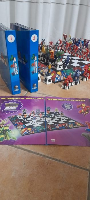 Jogo Batalha Xadrez - com Super Heróis Marvell