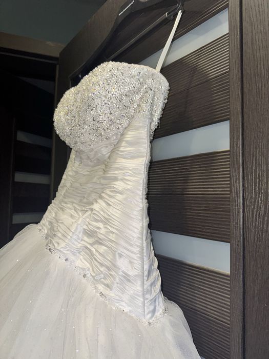 Elegancka Suknia ślubna Isabel xs/s + gratis