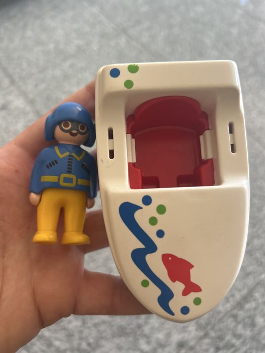 Boneco e barco Playmobil antigo made in germany