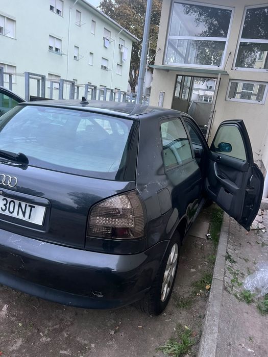 Vendo Audi  1.6 ano 99