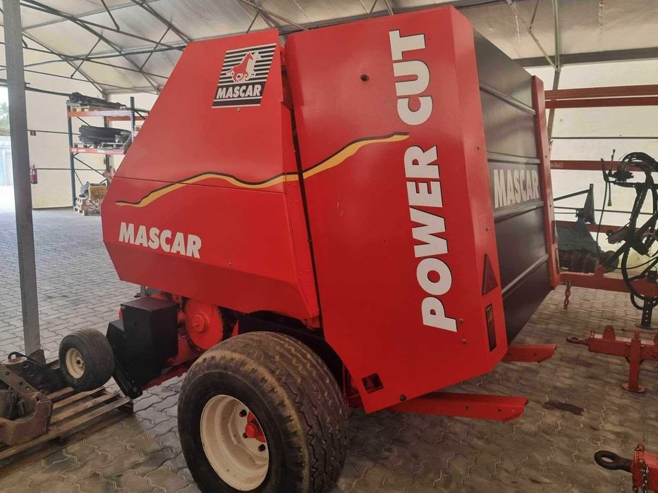 Enfardadeira Enroladora de Rolos de Marca Mascar - usada