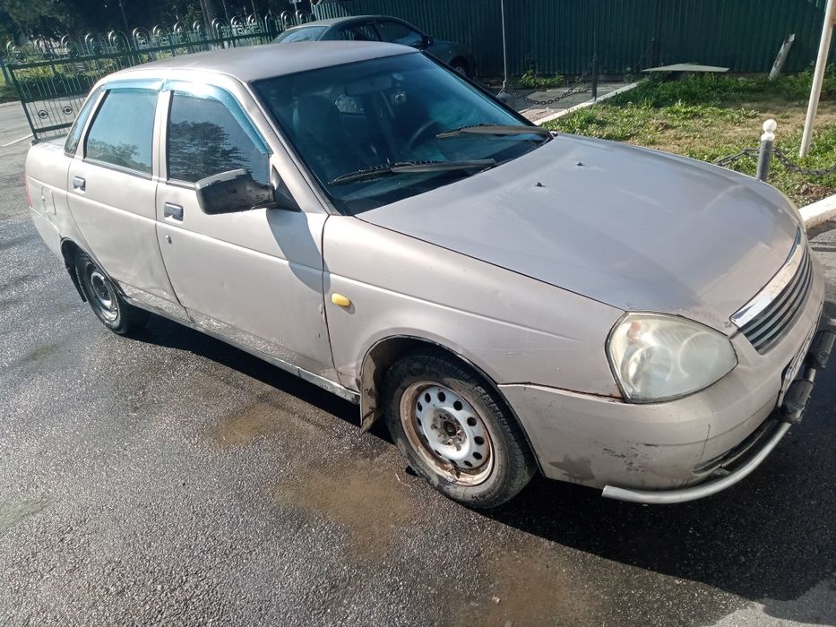 автомобіль ВАЗ 2170