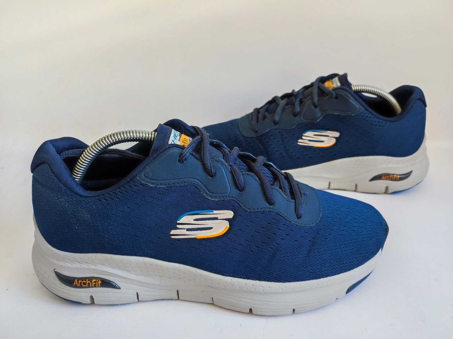 - Skechers - Sneakersy r. 42 / 43