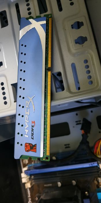 Оперативная память Kingston 2 gb HyperX